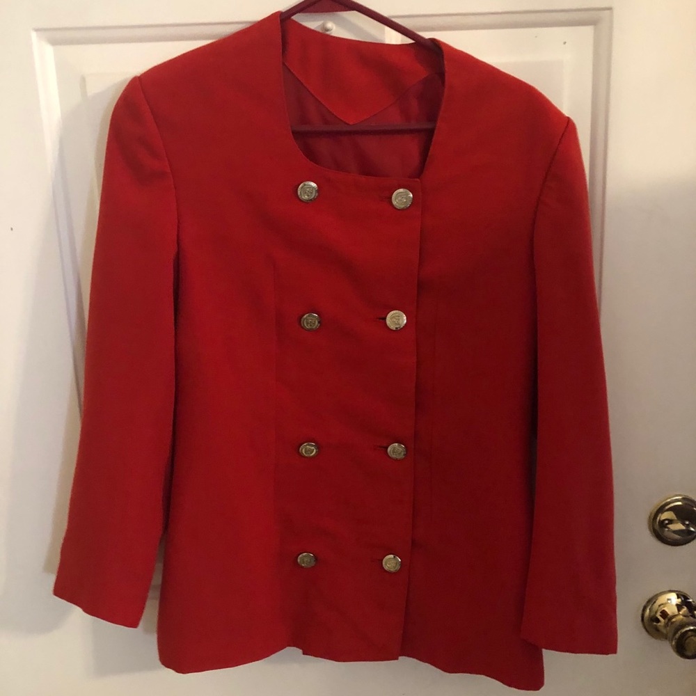 Revue Thommen Red Button Up